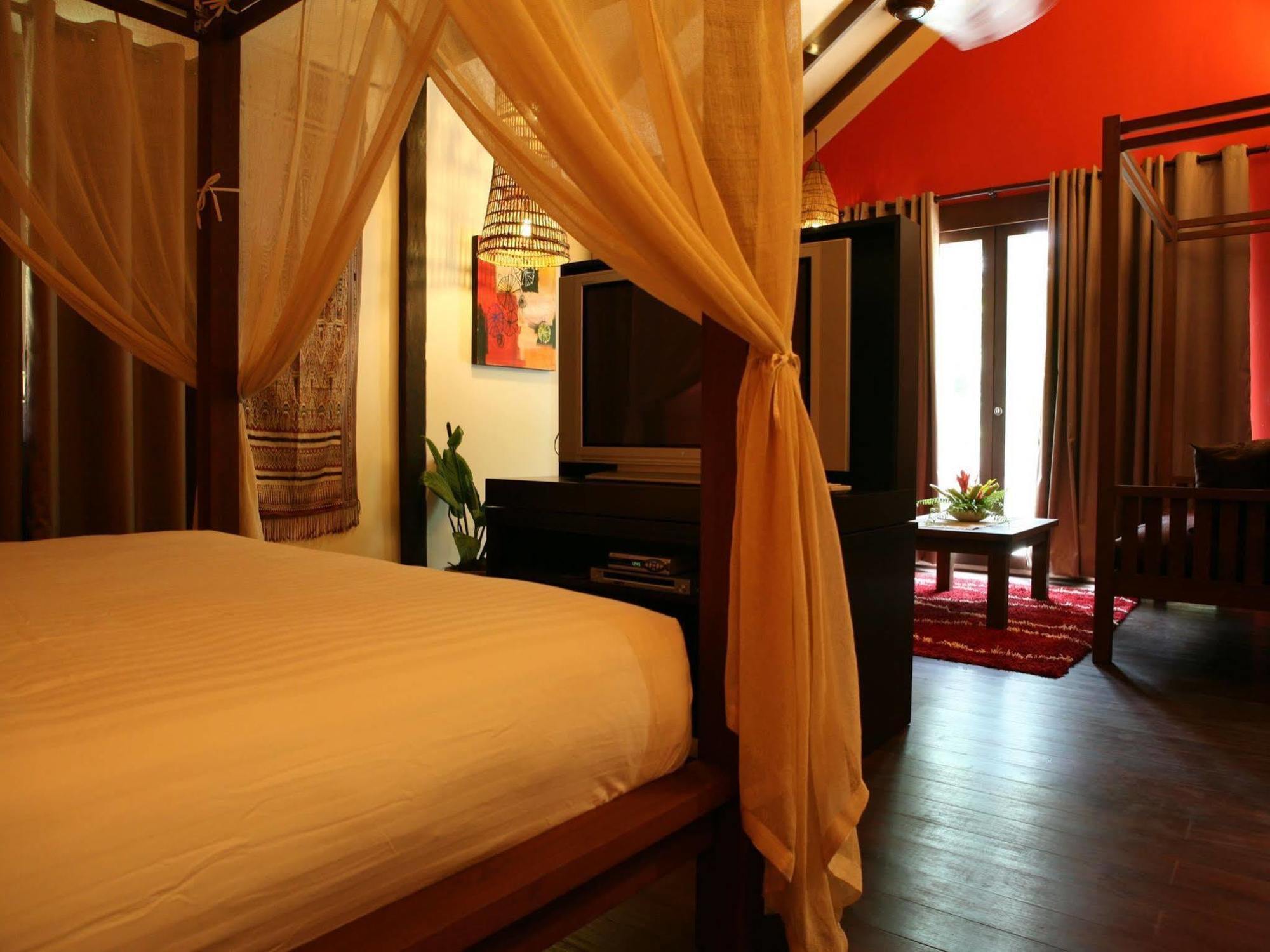 The Village House Santubong Exterior foto